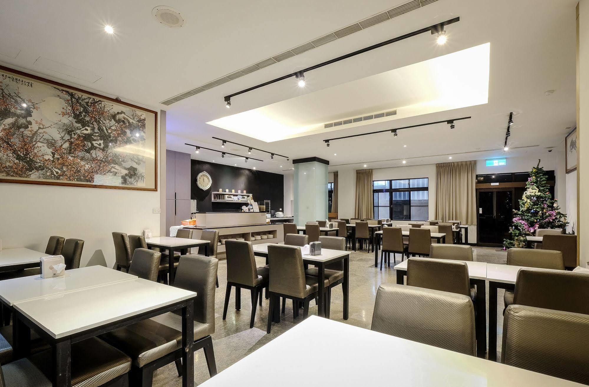 Country Garden Hotel Thành phố Gia Nghĩa Ngoại thất bức ảnh